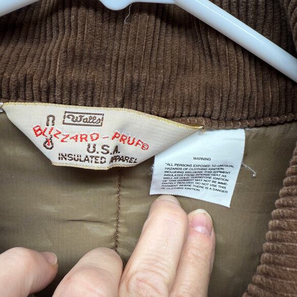 Walls Blizzard Pruf Insulated & Quilted Barn /Chore Coat with Corduroy Collar - Picture 10 of 12